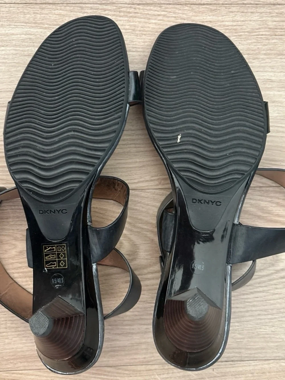 DKNYC Black Patent & Leather Two-Strap Block Heel Sandals